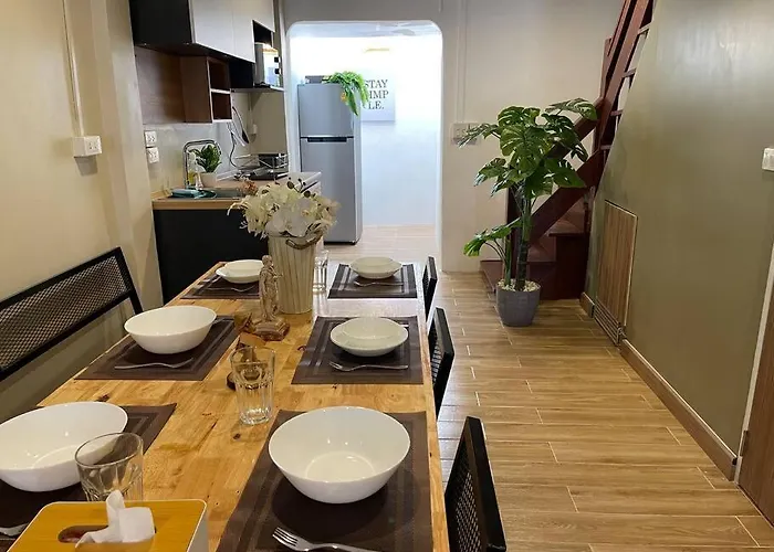 Private House With Pagoda View, Near Grand Palace *