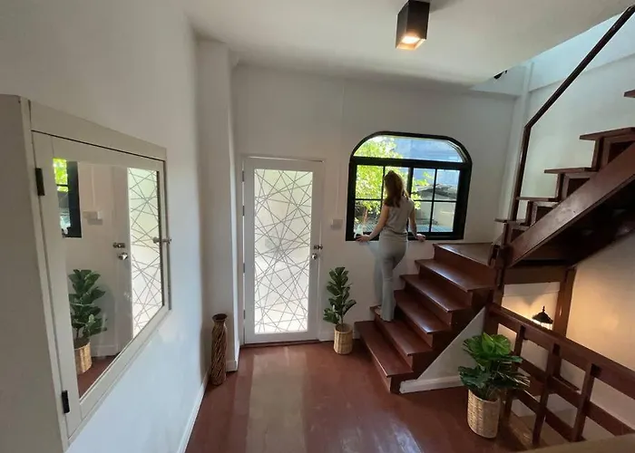 Private House With Pagoda View, Near Grand Palace Appartement