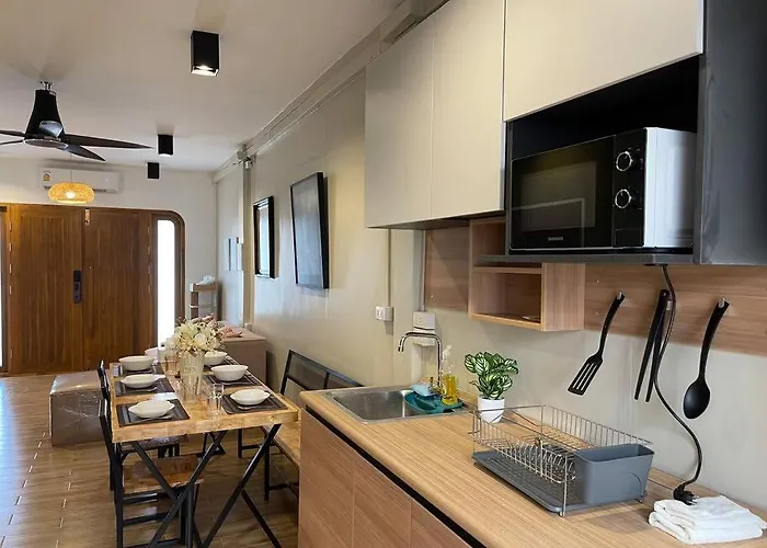 Private House With Pagoda View, Near Grand Palace Appartement
